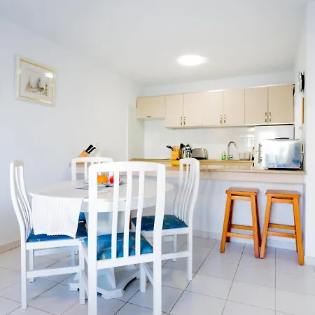 14 Amarilla Bay Beautiful Daire *